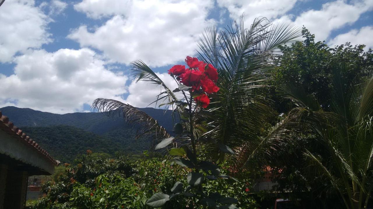 卡拉瓜塔图巴 Locacao P Final De Semana Mourada Terrea酒店 外观 照片